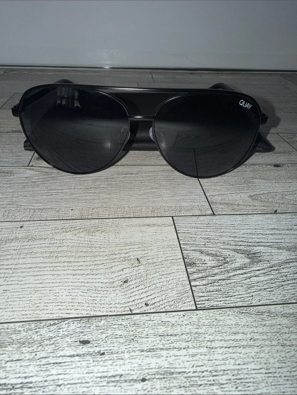 New Quay Australia Black Metal Aviator Sunglasses